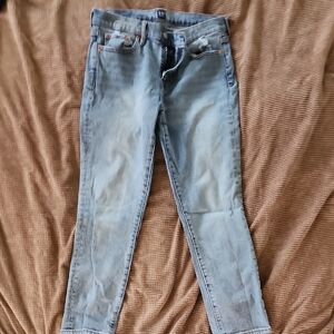 GAP Best Girlfriend Cropped Jeans Light Wash